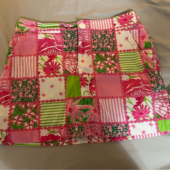 Lily Pulitzer skirt size 6 with hidden built in shorts - Picture 3 of 6